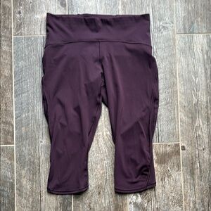 Lululemon leggings cropped size 10